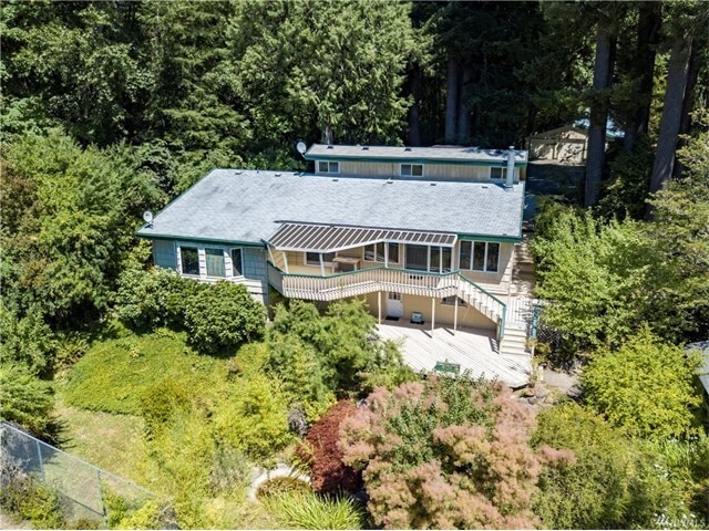 Foto principal - Large Shop Perfect for a home based business, plus 136 feet of waterfront.