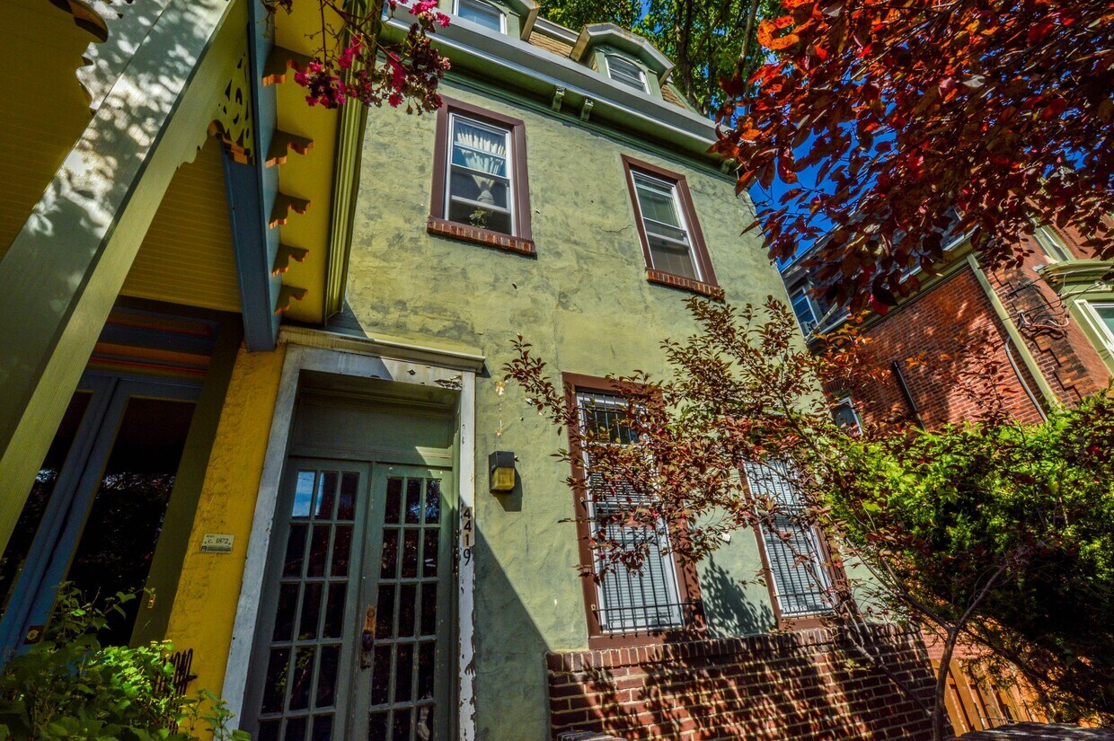 Foto principal - 4419 Osage Ave