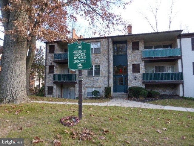 Building Photo - 212 Drummers Ln