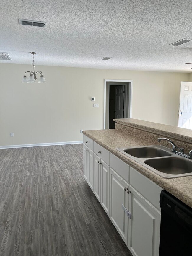 Foto del edificio - 122 Twelve Oaks Ct