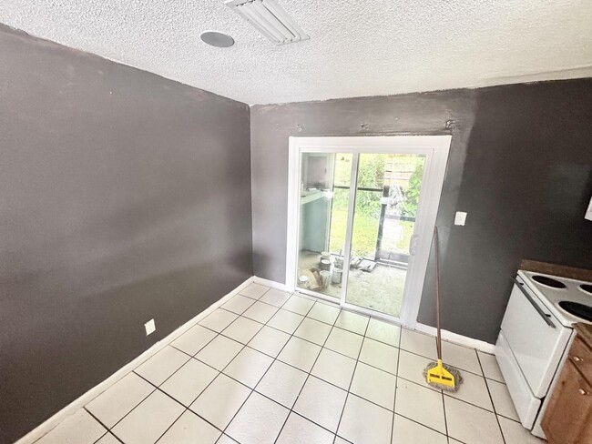 Foto del edificio - 2993 SE Camino Ave