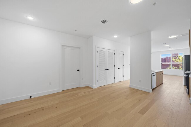 Foto del edificio - 649 38th St