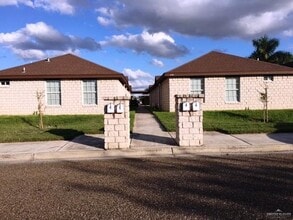 Building Photo - 718 O Hare Dr