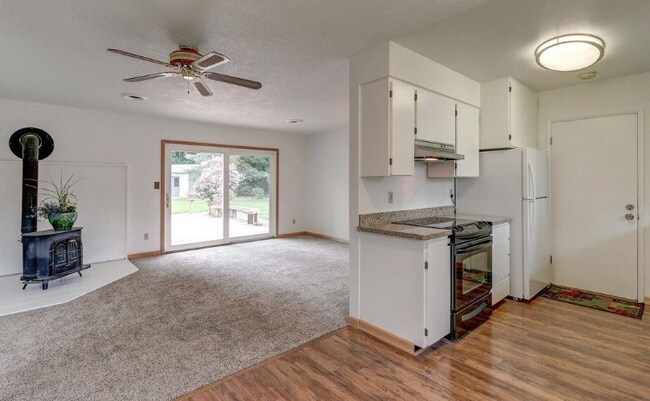 Foto del edificio - 14139 SW Todd St