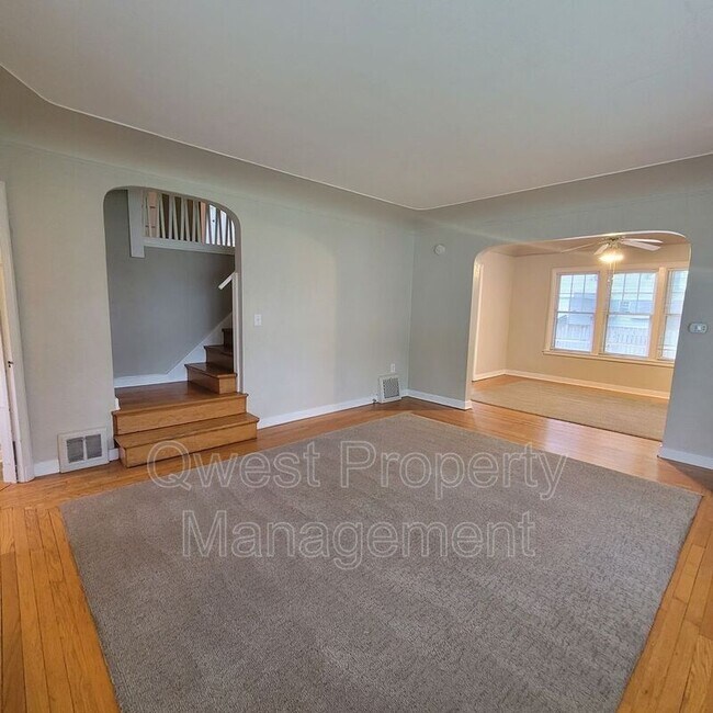 Foto del edificio - 3866 Henry St SW