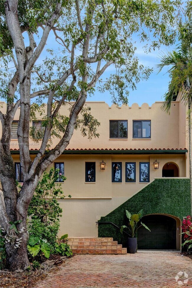 Royal Harbour Yacht Club Furnished Apartments for Rent Palmetto Bay