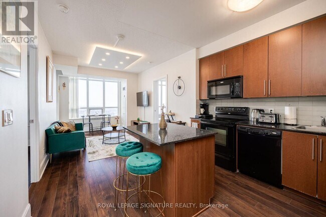 Photo du bâtiment - 330 Burnhamthorpe Rd W