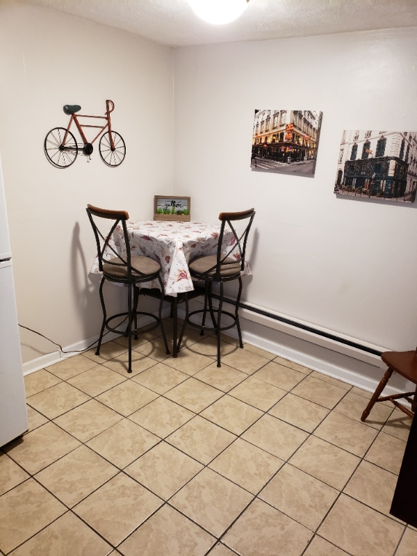 Building Photo - 346 Day Ave SW