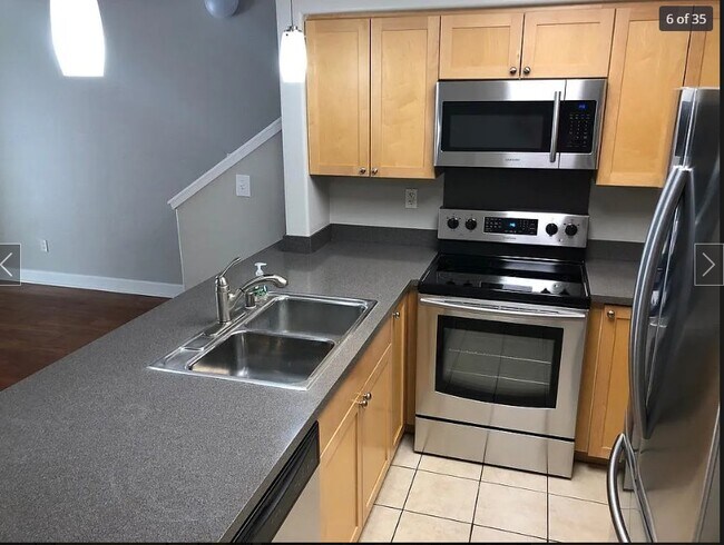 Building Photo - 921492 Aliinui Dr