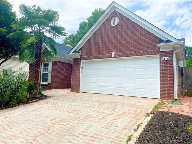 Foto del edificio - 2715 Sterling Creek Pointe