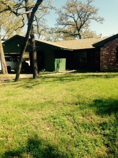 Building Photo - Beautiful Home! Perfect location