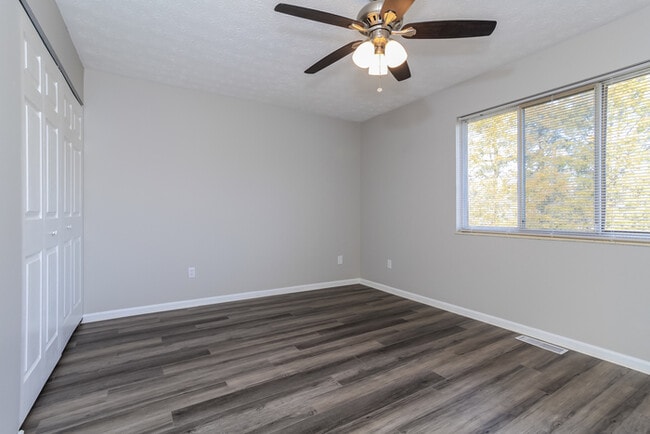 Building Photo - 1408 Graymont Ct