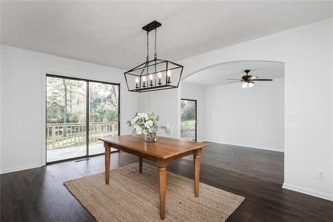 Foto del edificio - 5090 Heather Rd SE