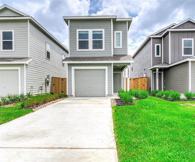 Building Photo - 18655 San Salvo Dr
