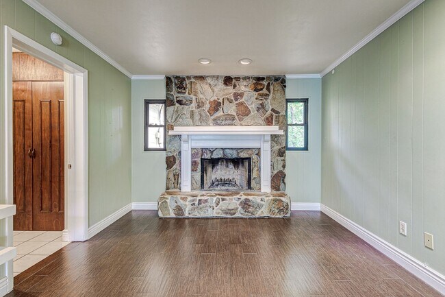 Building Photo - Welcome to Your Dream Home