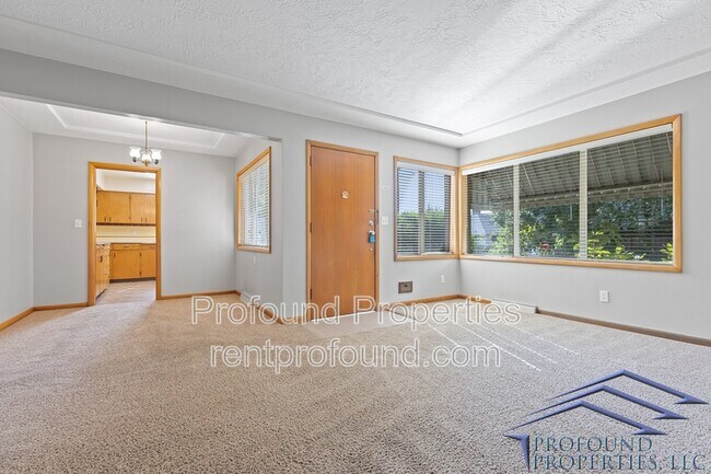 Foto del edificio - 4315 NE Thompson St