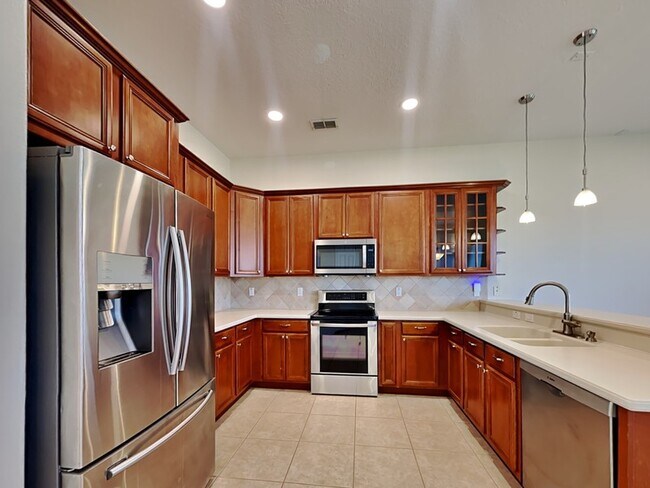 Foto del edificio - 1668 Astor Farms Pl