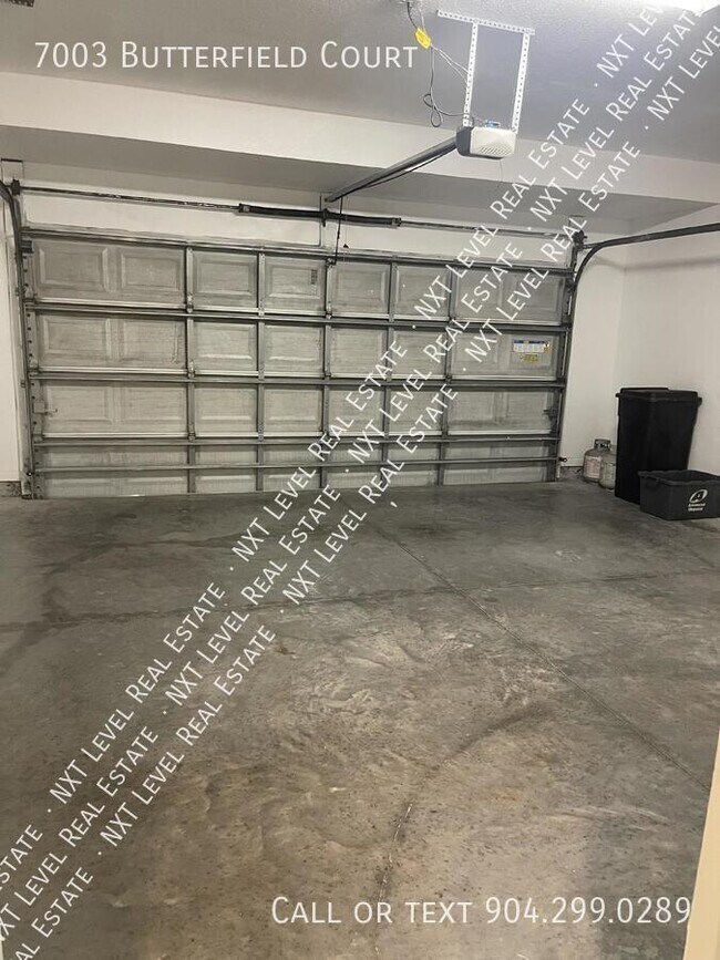 Foto del edificio - 7003 Butterfield Ct