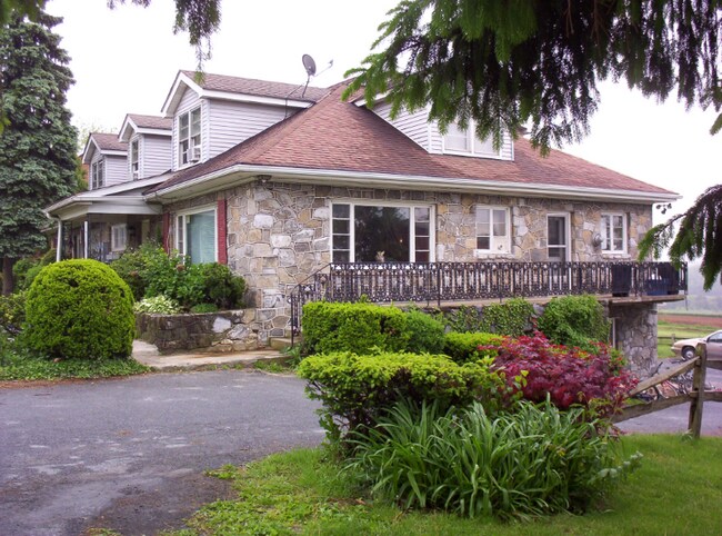 Foto del edificio - 1530 Main St