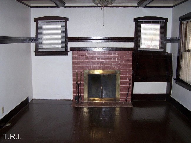 Building Photo - 1509 7th Ave