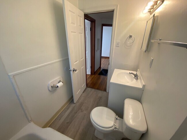 Foto del edificio - 4716 Hatz St