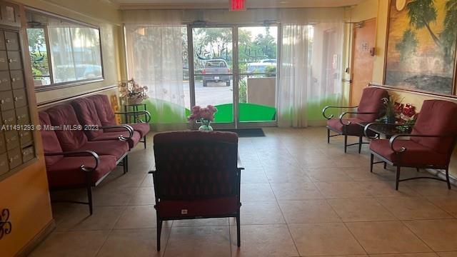 Building Photo - 1333 E Hallandale Beach Blvd