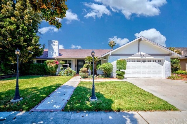 Primary Photo - 3027 N Pinewood St