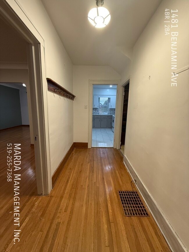 Building Photo - CHARMING 4+1 BED/2 BATH HOME - WALKERVILLE...