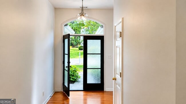 Foto del edificio - 216 Turnbridge Cir