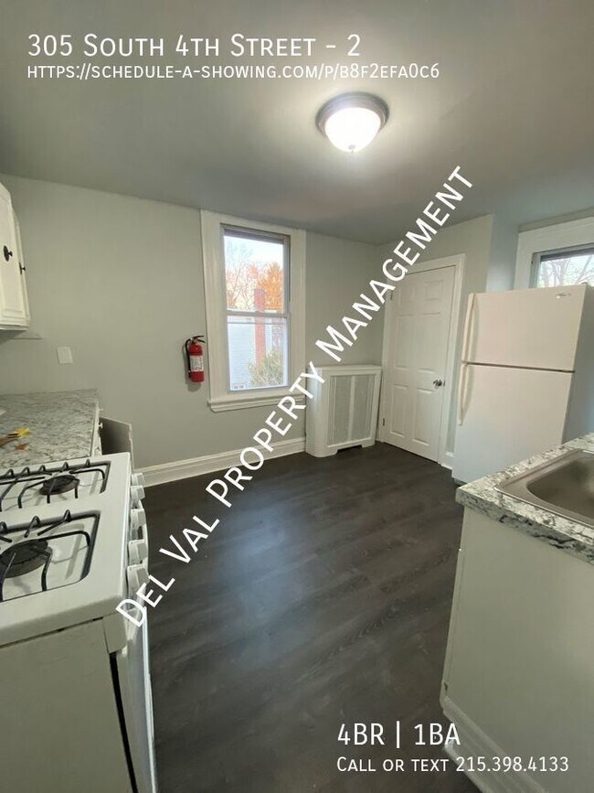 Foto del edificio - Renovated 2nd Floor 4-Bdrm Apartment for R...