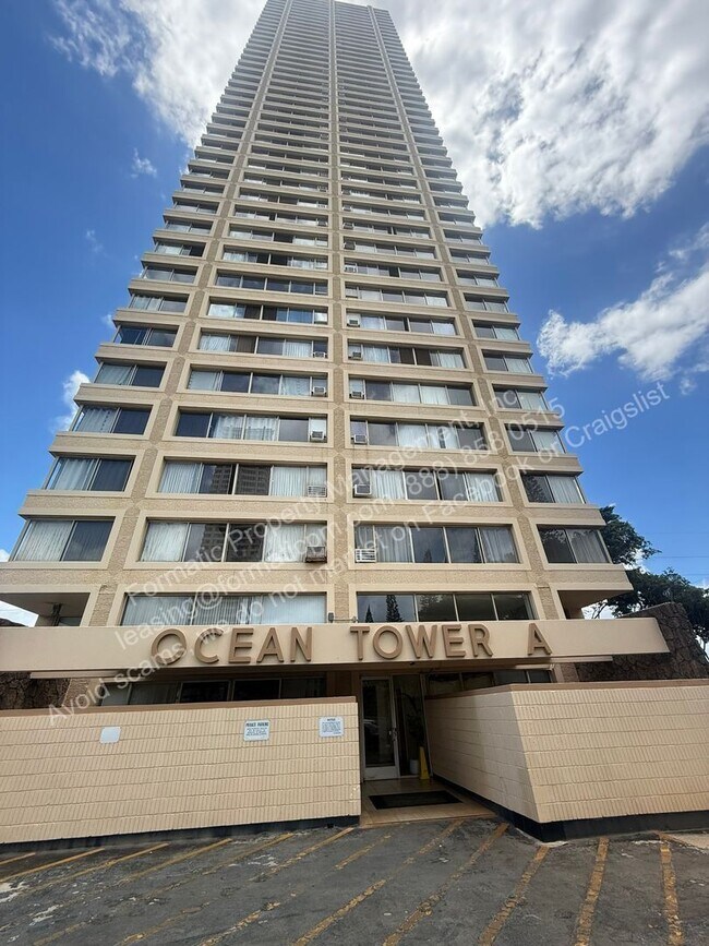 Building Photo - 1060 Kamehameha Hwy