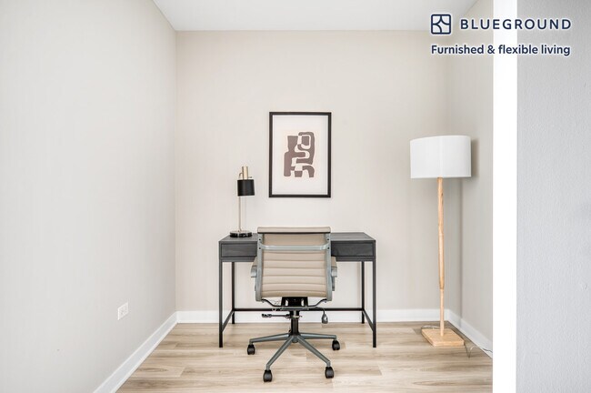 Foto del edificio - 730 S Clark St