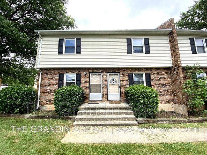 2159 Mulberry St, Salem, VA 24153 Condo for Rent in Salem, VA