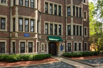 Building Photo - 4650 N Paulina St