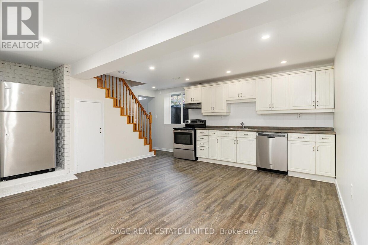 36A Florence Crescent, Toronto, ON M6N 4E5 House for Rent in Toronto