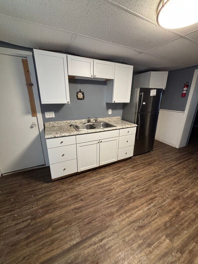 Building Photo - 1308 5th Ave S