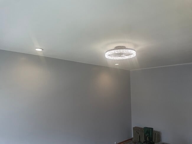 Building Photo - 7321 S Artesian Ave