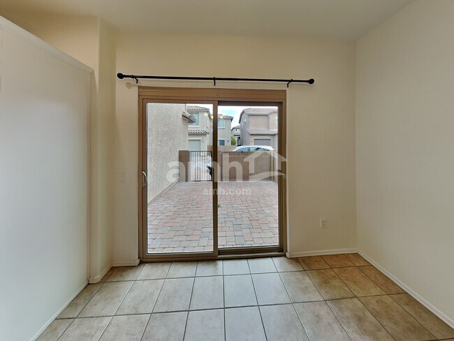 Building Photo - 10558 E Native Rose Trail