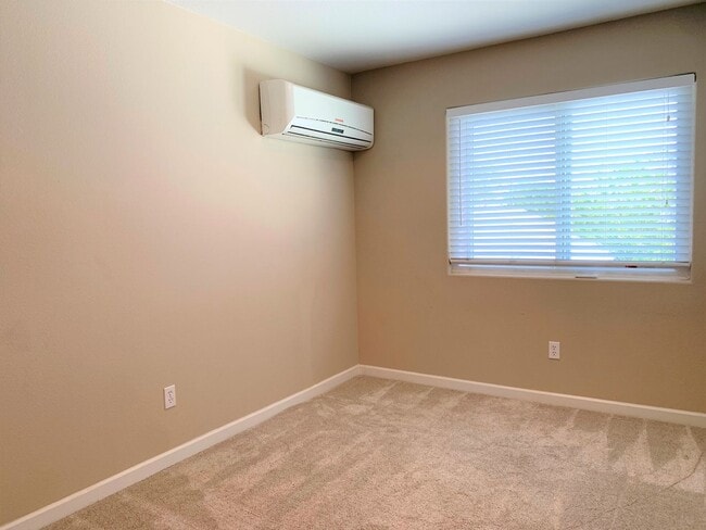 Foto del edificio - 1028 S 30th St