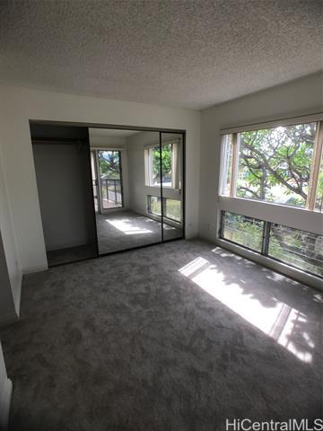 Building Photo - 3731 Kanaina Ave