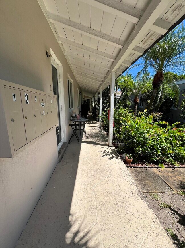 Foto del edificio - 113 Edwards Ln