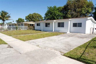 Building Photo - 4000 NW 195th St
