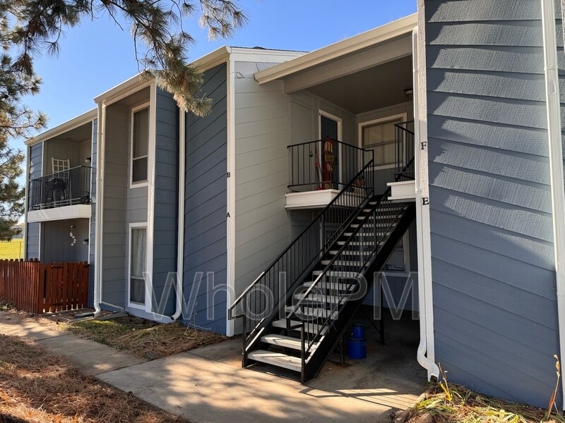 Foto principal - 2380 E Geddes Ave