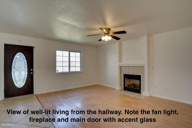 Building Photo - 4 br, 2 bath House - 402 Wawona Ct