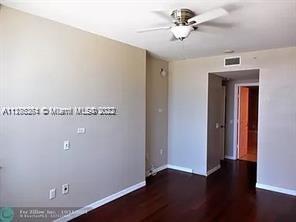 Fort Lauderdale, 
                        , –