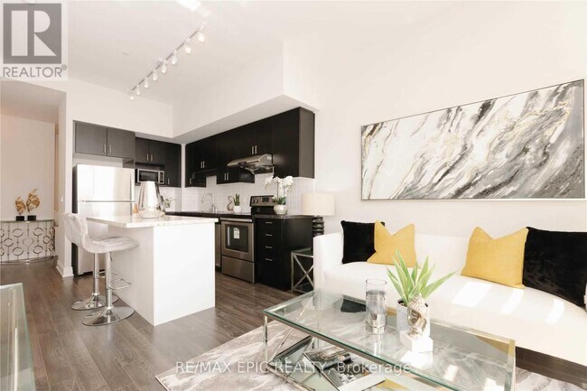 Building Photo - 38 Cedarland Dr