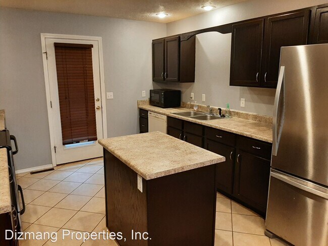 Building Photo - 2 br, 2 bath House - 4311 N. Penny Ct