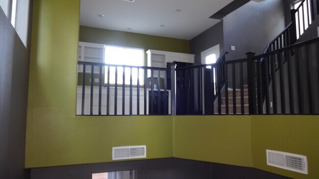 Building Photo - GORGEOUS 3 STORY HOME WITH VERY OPEN FLOOR PLAN
