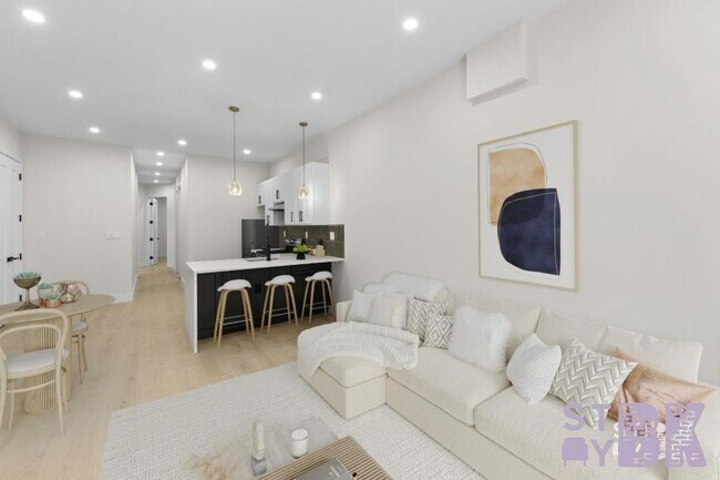 Foto del edificio - 3 bedroom in BROOKLYN NY 11221