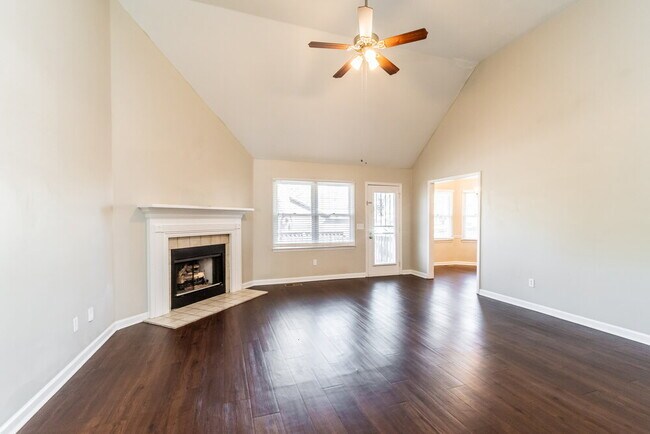 Building Photo - 2140 Liberty Dr
